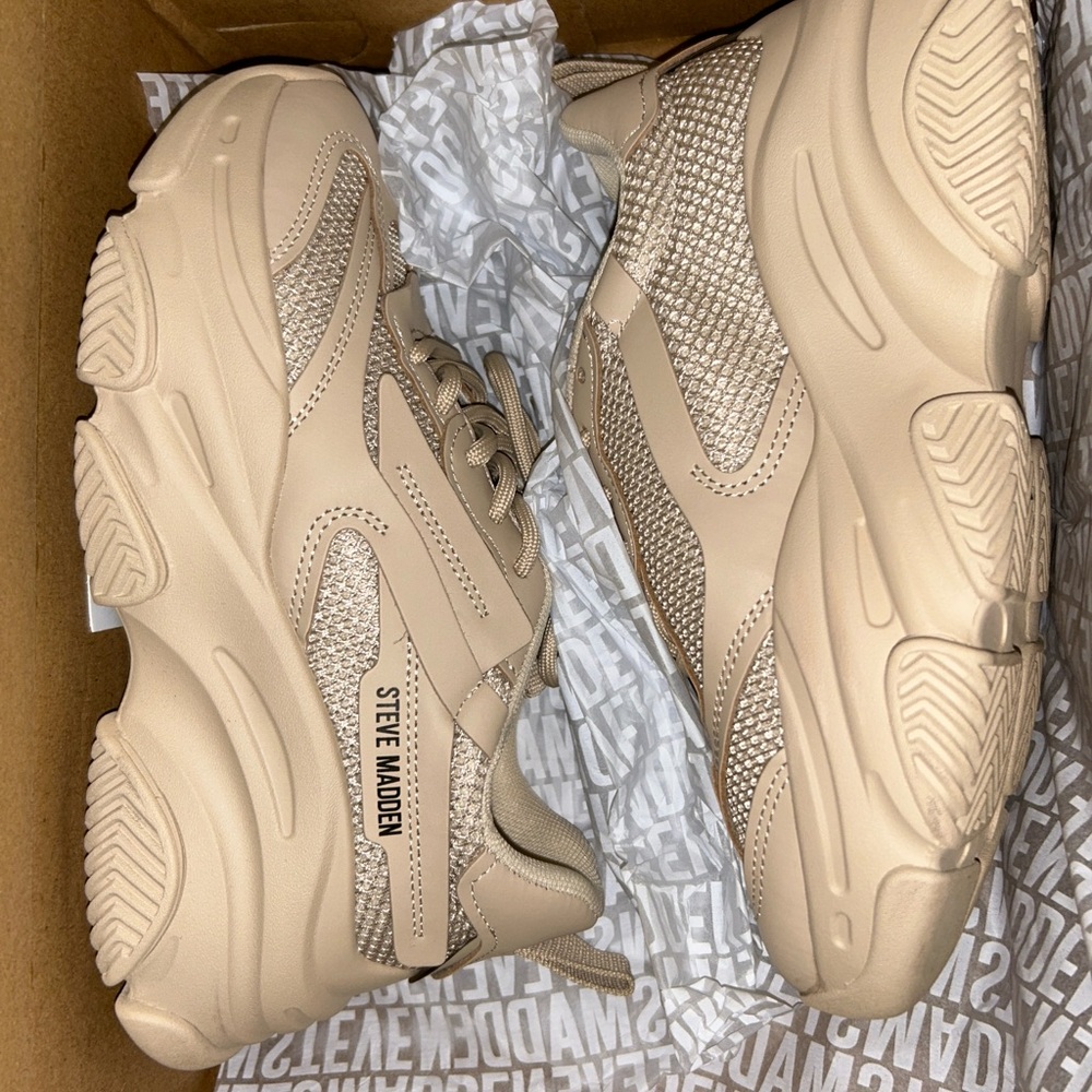 Steve Madden Tan Sneakers